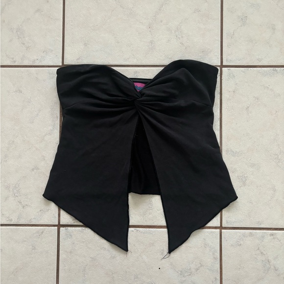 Edikted Tops - Edikted Black Strapless Twist Crop Top